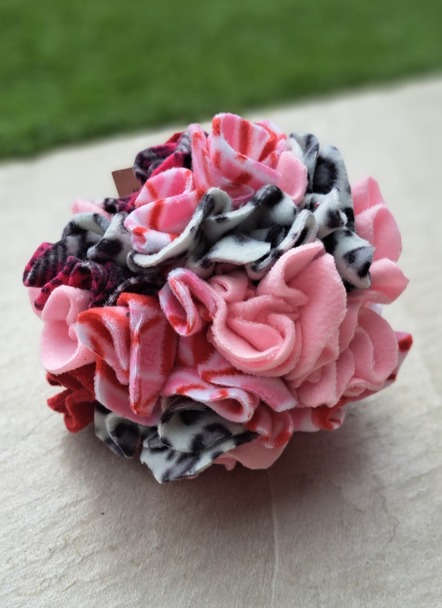 Enrichment Toy - Snuffle Ball 9inch Pink